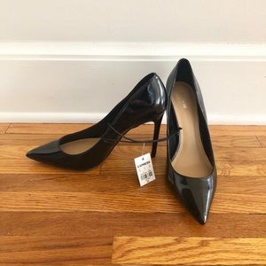 Patent black pumps
